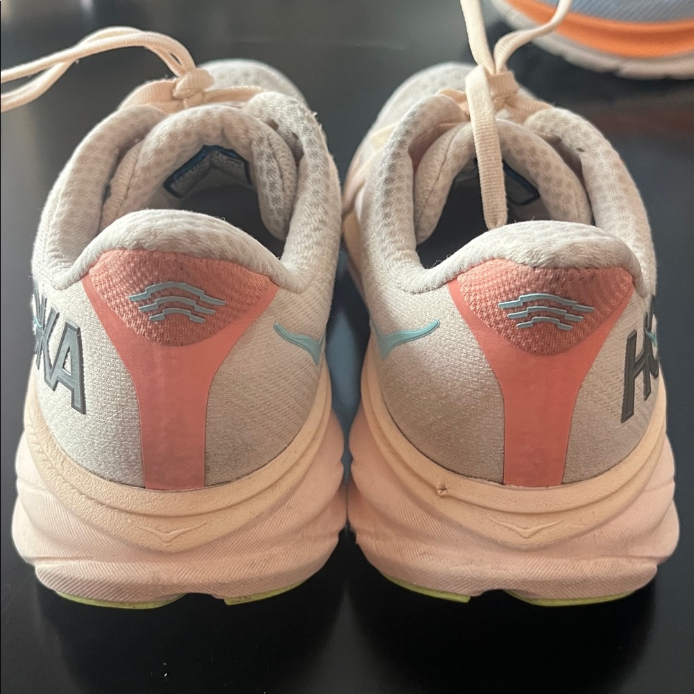 Hoka Women's Clifton 9 Cream(vanilla) Athletic Trainers - Picture 10 of 11